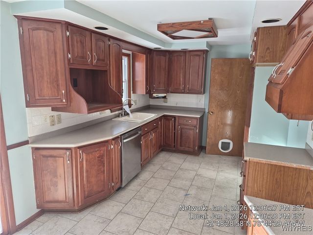 79 Willowcrest Drive, West Seneca, NY 14224