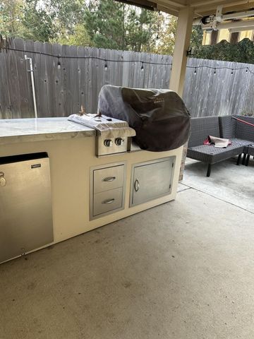 21417 Lambeth Ridge Lane, Kingwood, TX 77339