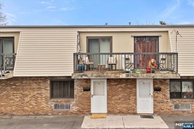 33 Poplar Avenue 8, Hackensack, NJ 07601