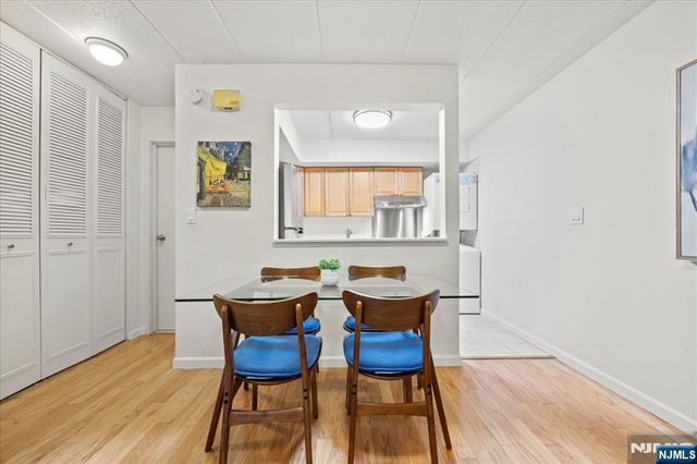 33 Poplar Avenue 8, Hackensack, NJ 07601