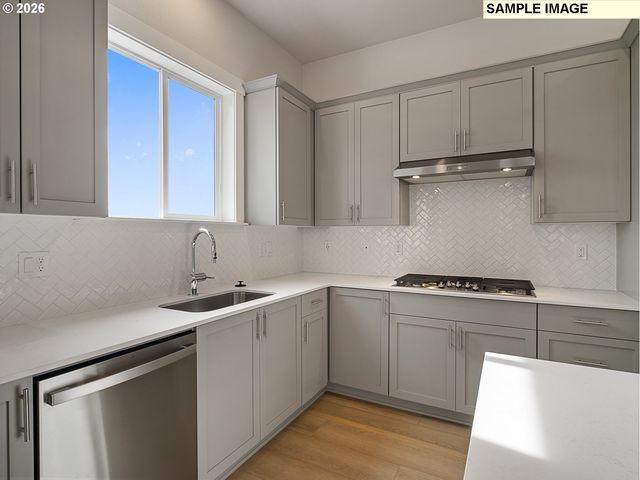 11882 Sw Strobel Rd, Beaverton, OR 97007