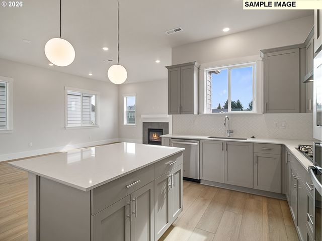 11882 Sw Strobel Rd, Beaverton, OR 97007