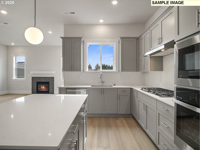 11882 Sw Strobel Rd, Beaverton, OR 97007