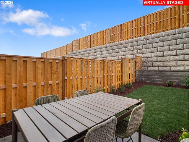 11882 Sw Strobel Rd, Beaverton, OR 97007