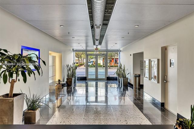 8101 Biscayne Boulevard R506, Miami, FL 33138