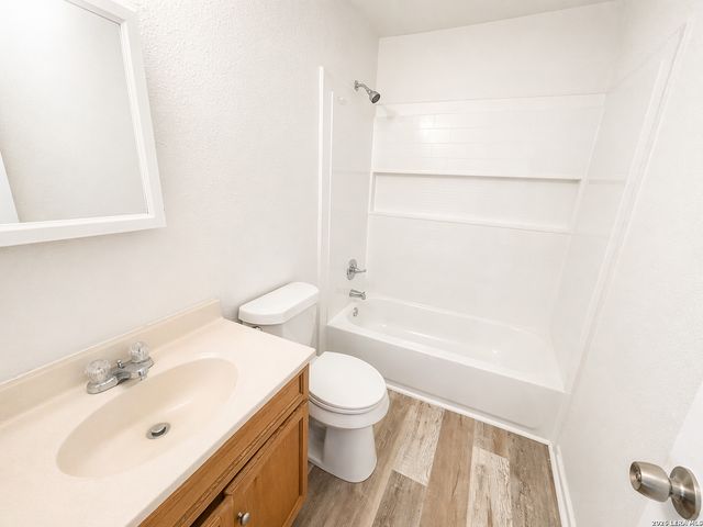 7810 Somerset, San Antonio, TX 78211