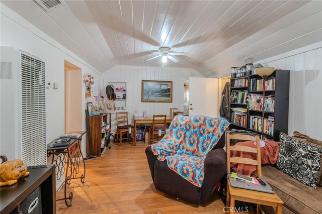 753 Woodland, Crestline, CA 92325