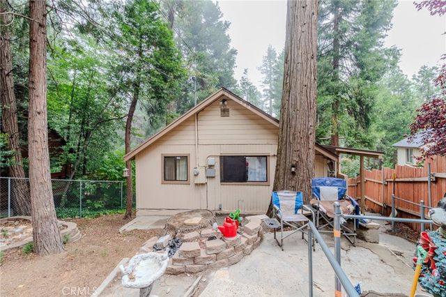 753 Woodland, Crestline, CA 92325