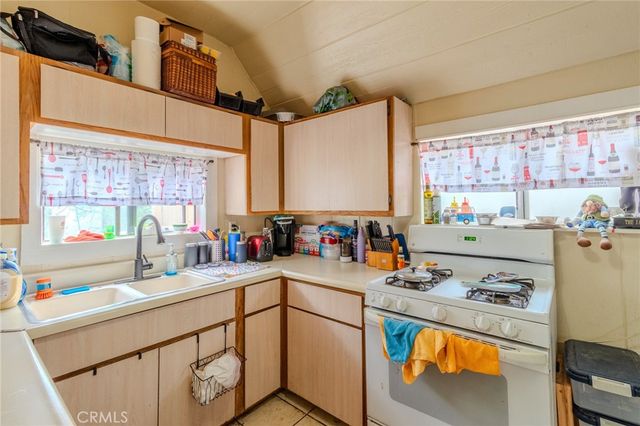 753 Woodland, Crestline, CA 92325
