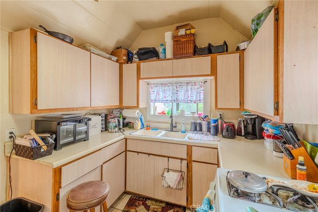 753 Woodland, Crestline, CA 92325