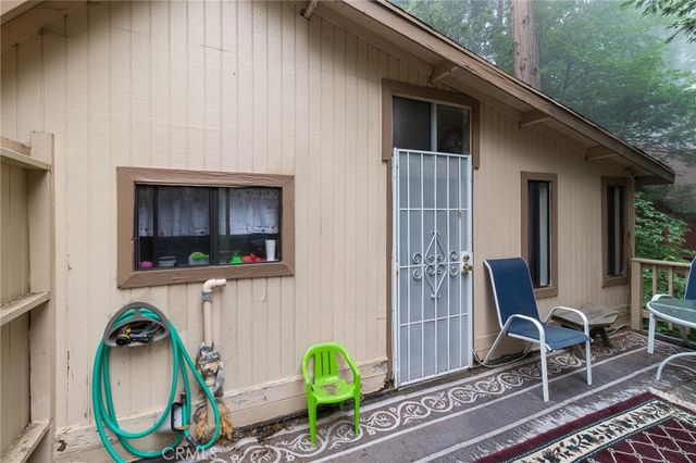 753 Woodland, Crestline, CA 92325
