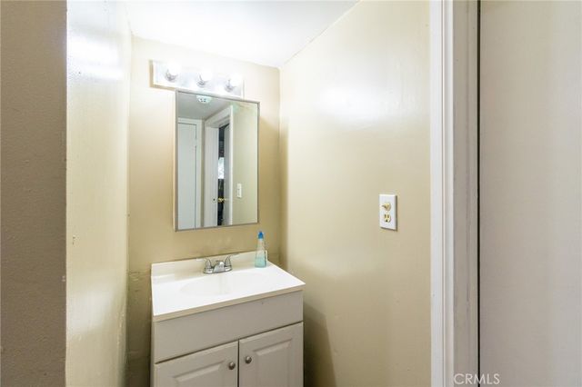 753 Woodland, Crestline, CA 92325