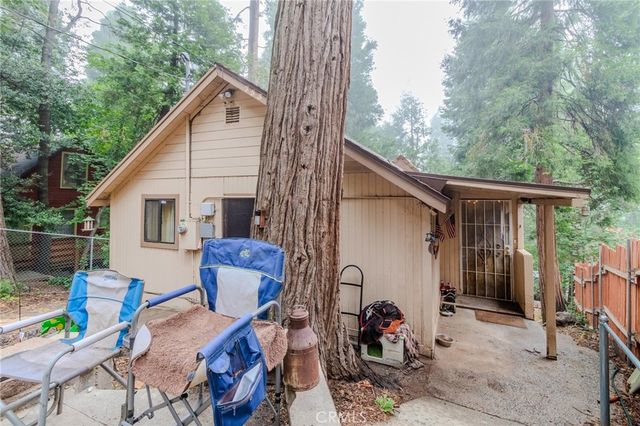 753 Woodland, Crestline, CA 92325