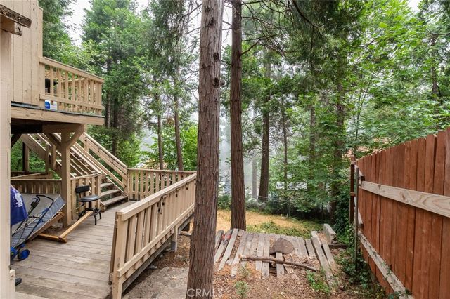 753 Woodland, Crestline, CA 92325