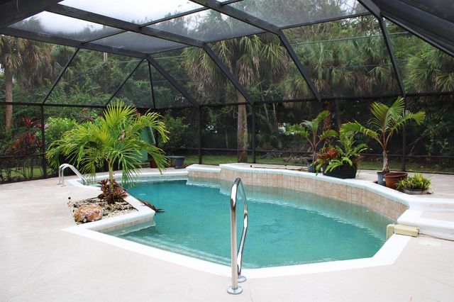 495 11th Court, Vero Beach, FL 32962