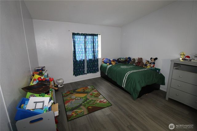 30425 6th Avenue S, Roy, WA 98580