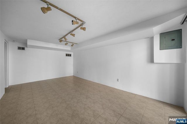 372 Lawton Avenue A, Cliffside Park, NJ 07010