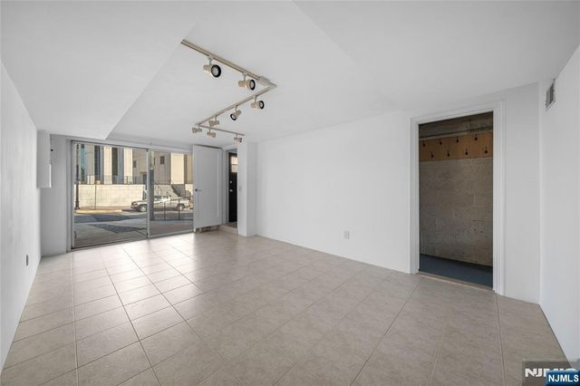 372 Lawton Avenue A, Cliffside Park, NJ 07010