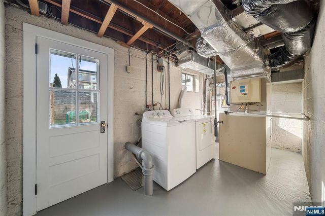 372 Lawton Avenue A, Cliffside Park, NJ 07010