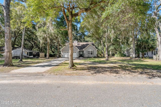 27 Ashley Drive, Beaufort, SC 29907