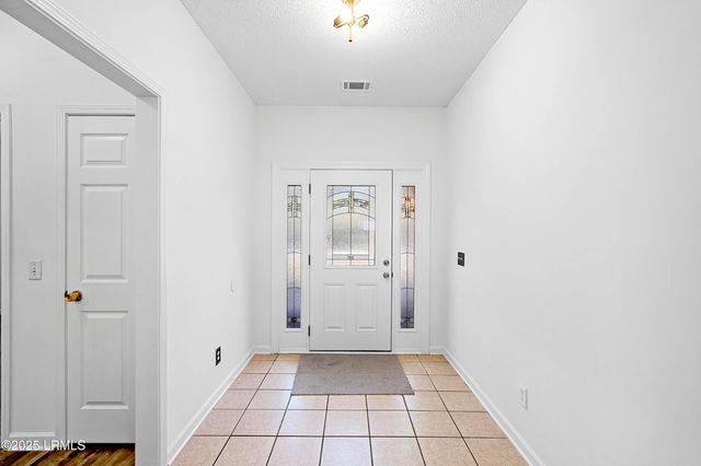 27 Ashley Drive, Beaufort, SC 29907