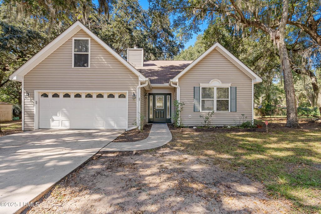 27 Ashley Drive, Beaufort, SC 29907