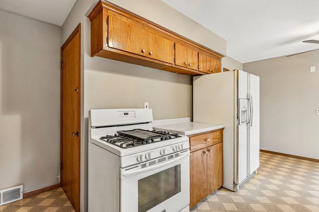 2804 Beam Lane, Eagan, MN 55121