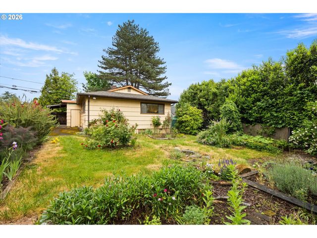 8419 Se 32ND Ave, Portland, OR 97222