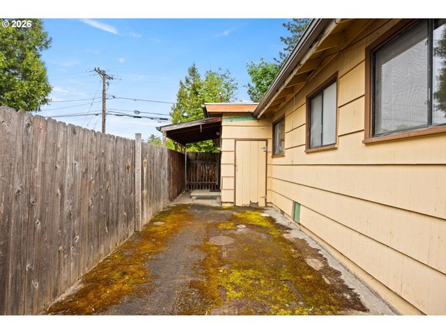 8419 Se 32ND Ave, Portland, OR 97222