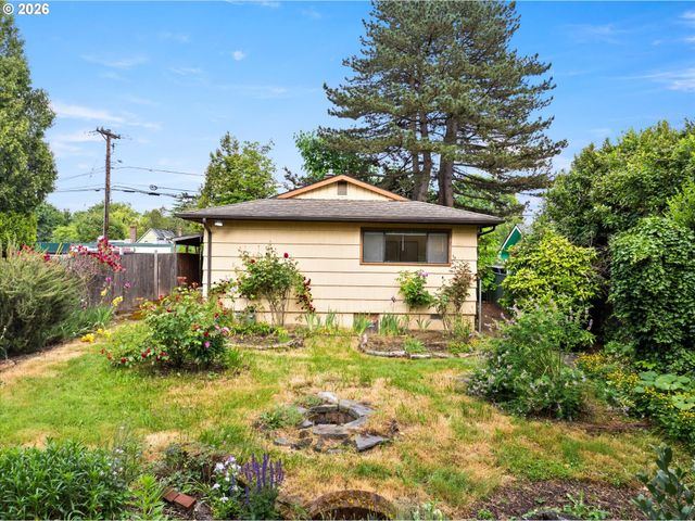 8419 Se 32ND Ave, Portland, OR 97222