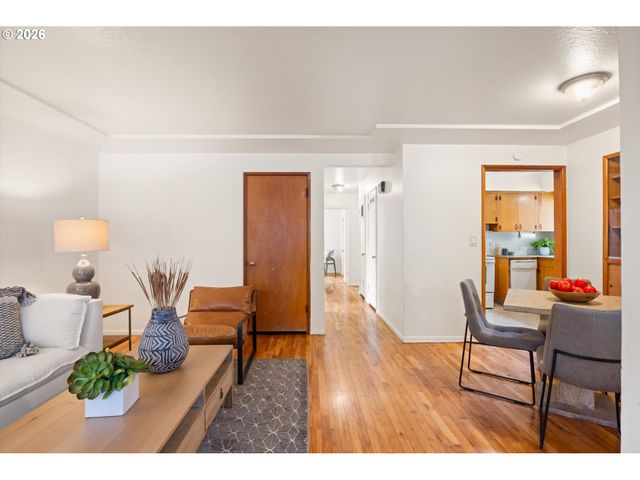 8419 Se 32ND Ave, Portland, OR 97222
