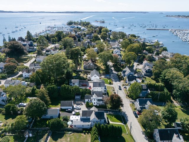 17 High Street, Groton, CT 06340