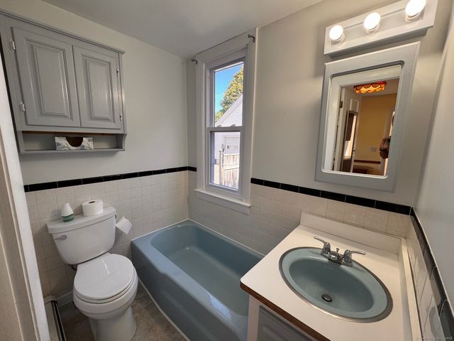 17 High Street, Groton, CT 06340