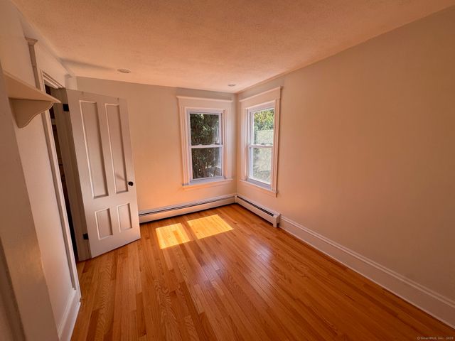 17 High Street, Groton, CT 06340