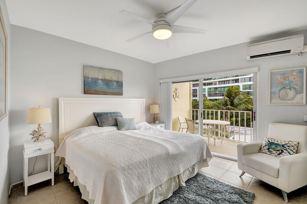 Image 20 of property listing at 3030 S Ocean Boulevard 328, Palm Beach, FL 33480