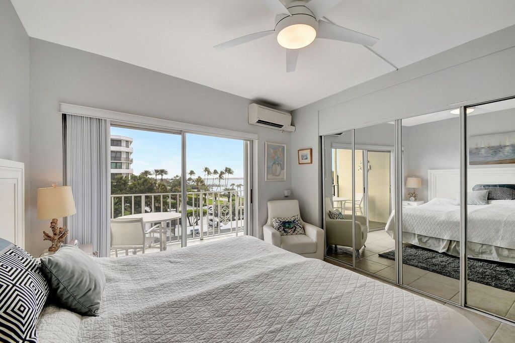 Image 21 of property listing at 3030 S Ocean Boulevard 328, Palm Beach, FL 33480
