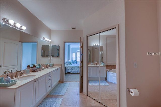 2733 VIA CIPRIANI 830B, Clearwater, FL 33764