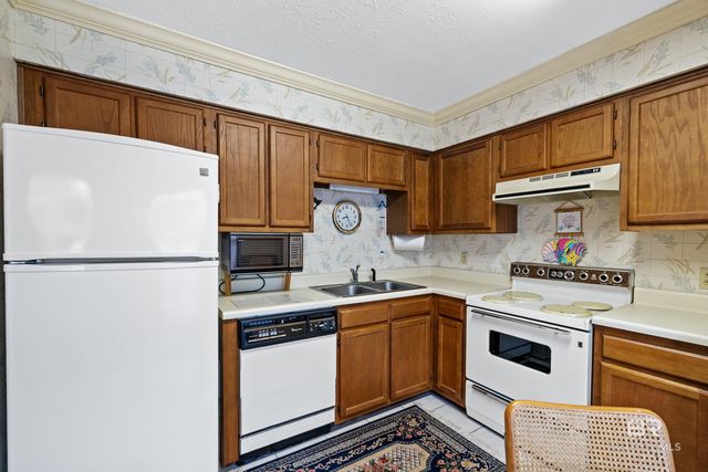 1125 W Beach Boulevard 402, Gulf Shores, AL 36542
