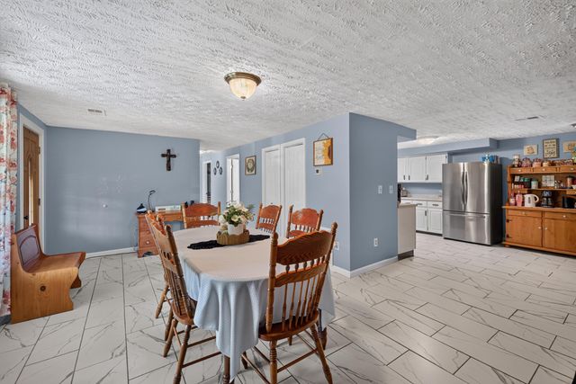 7045 White Oak Road, Junction City, KY 40440