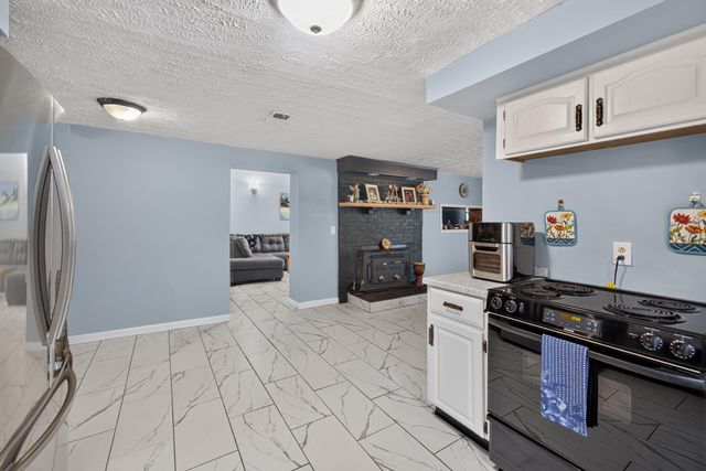 7045 White Oak Road, Junction City, KY 40440