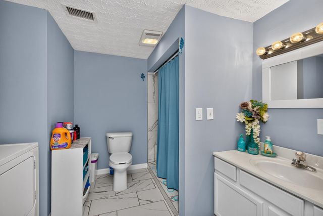 7045 White Oak Road, Junction City, KY 40440