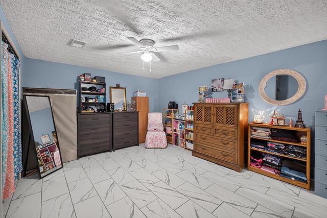 7045 White Oak Road, Junction City, KY 40440