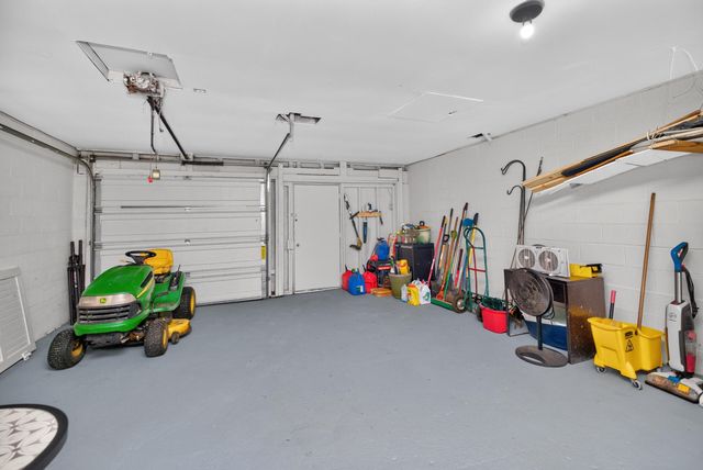 7045 White Oak Road, Junction City, KY 40440