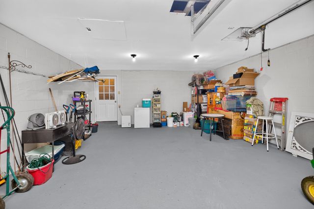 7045 White Oak Road, Junction City, KY 40440