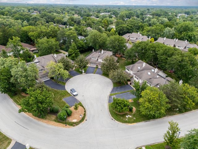 213 Cove Drive, Flossmoor, IL 60422