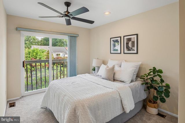 7454 SEA CHANGE, Columbia, MD 21045