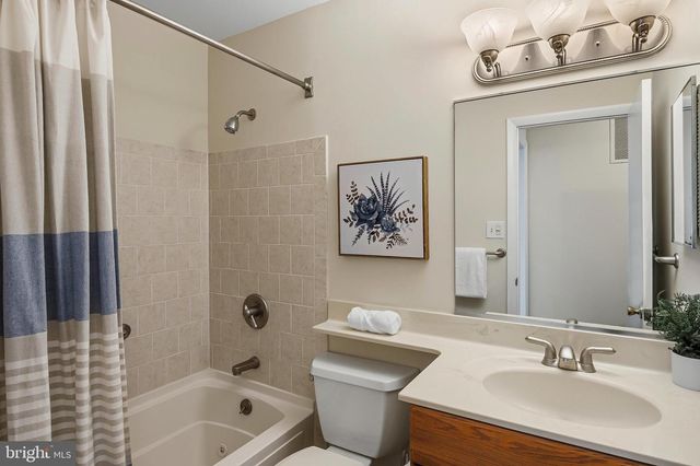 7454 SEA CHANGE, Columbia, MD 21045