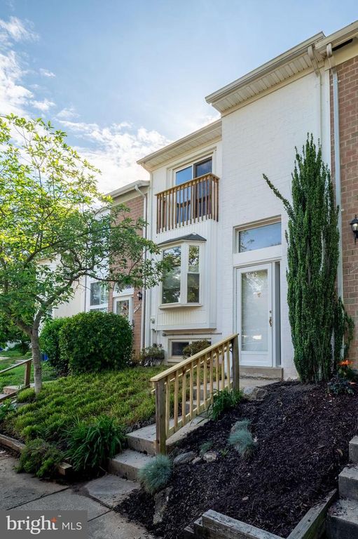 Image 1 of property listing at 7454 SEA CHANGE, Columbia, MD 21045