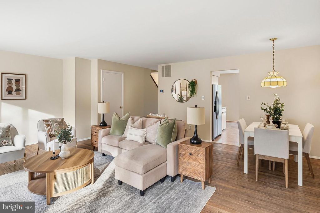 Image 11 of property listing at 7454 SEA CHANGE, Columbia, MD 21045