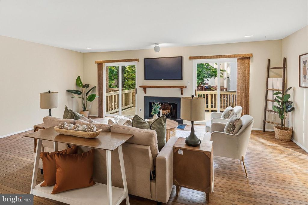 Image 12 of property listing at 7454 SEA CHANGE, Columbia, MD 21045